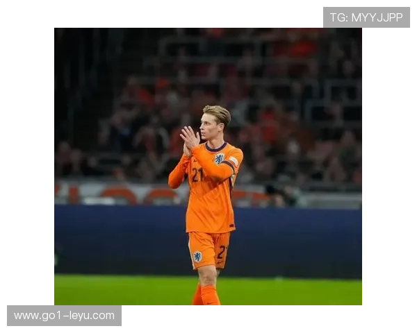 德容：荷兰中场核心，未来足坛的引领者